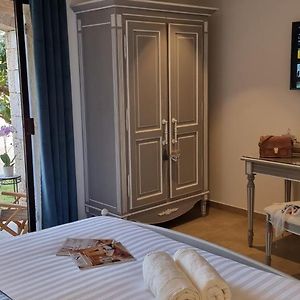 Deluxe King Room Nice